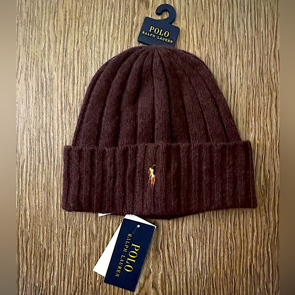 PRL Polo Ralph Lauren - Cuffed Wool Ribbed Signature Logo Beanie in Burgundy